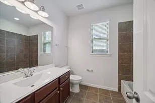 15803 Graham Spring Ln, Houston, TX 77044 - Photo 19