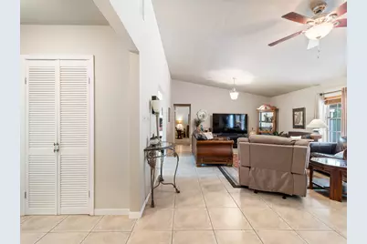 1103 Green Avenue, Palacios, TX 77465 - Photo 7
