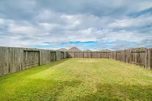 9315 Ratama Creek Ln, Houston, TX 77064 - Photo 17