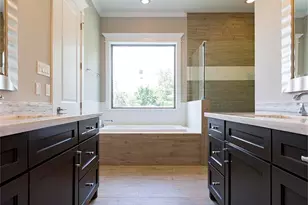 1023 E 24th St, Houston, TX 77009 - Photo 19