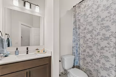 128 Radnor Road, New Braunfels, TX 78130 - Photo 9