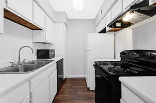 8515 Hearth Dr, Houston, TX 77054 - Photo 7