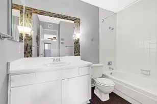 8515 Hearth Dr, Houston, TX 77054 - Photo 17