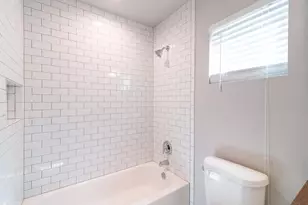 1919 Lombardy St, Houston, TX 77023 - Photo 7