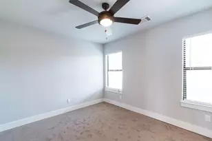 1919 Lombardy St, Houston, TX 77023 - Photo 13