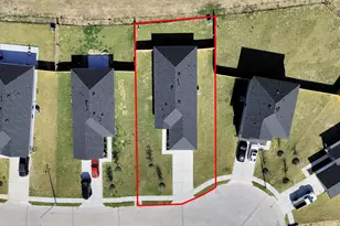 1027 Bluegill Ln, Alvin, TX 77511 - Photo 3