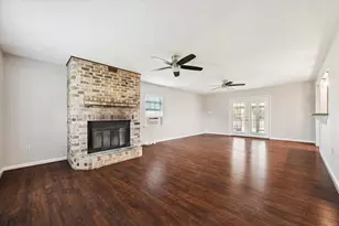 2226 103rd St, Galveston, TX 77554 - Photo 3