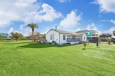 2226 103rd Street, Galveston, TX 77554 - Photo 23