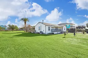 2226 103rd St, Galveston, TX 77554 - Photo 23