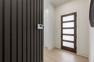 1122 E 27th St, Houston, TX 77009 - Photo 5