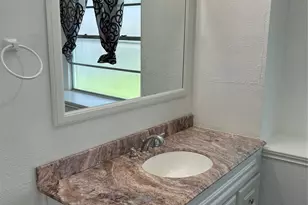 11127 Sageview Dr, Houston, TX 77089 - Photo 13