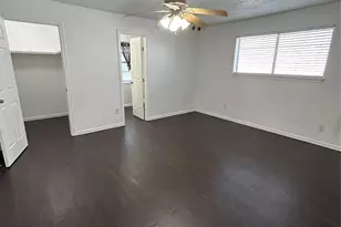 11127 Sageview Dr, Houston, TX 77089 - Photo 9