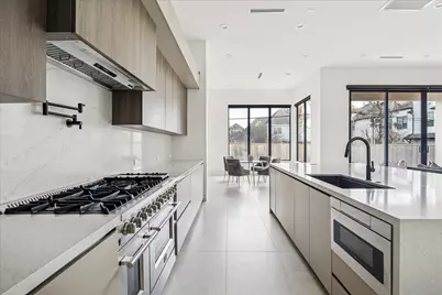 1730 Bayram, Houston, TX 77055 - Photo 9