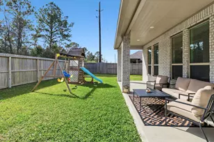 15418 Kings Lake Ct, Mont Belvieu, TX 77523 - Photo 35