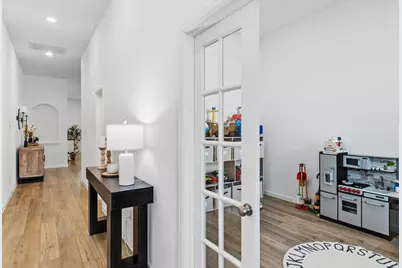 15418 Kings Lake Court, Mont Belvieu, TX 77523 - Photo 29