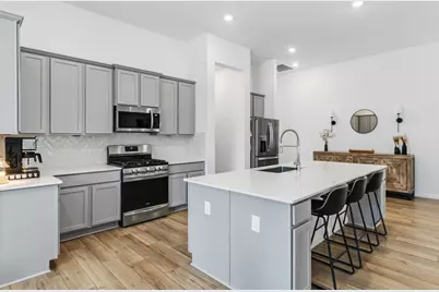 15418 Kings Lake Court, Mont Belvieu, TX 77523 - Photo 11