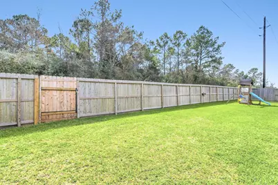 15418 Kings Lake Court, Mont Belvieu, TX 77523 - Photo 37