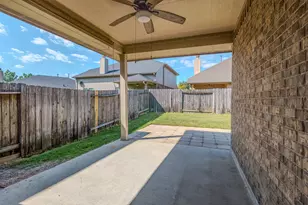 8938 Headstall Dr, Tomball, TX 77375 - Photo 39