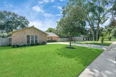 11506 Barwood Bend Drive, Houston, TX 77065 - Photo 39