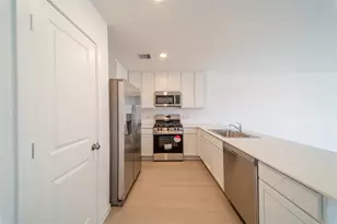 6851 Eastern Cottonwood Ln, Katy, TX 77493 - Photo 5