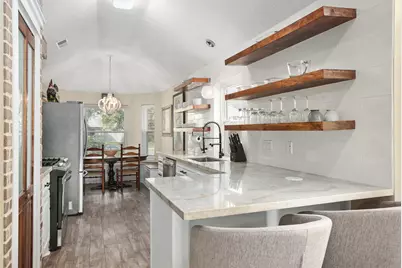 11401 30th Avenue N, Texas City, TX 77591 - Photo 9