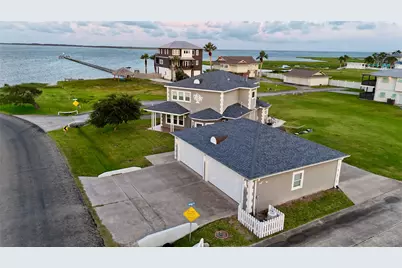 102 Smith Cove Road, Rockport, TX 78382 - Photo 35