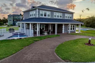 102 Smith Cove Rd, Rockport, TX 78382 - Photo 5