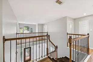 2006 Raven's Crest Dr, Sugar Land, TX 77478 - Photo 13