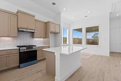 12127 Wild Bend Drive, Mont Belvieu, TX 77523 - Photo 7