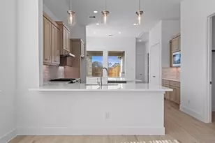 12127 Wild Bnd Dr, Mont Belvieu, TX 77523 - Photo 9