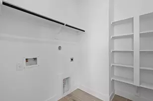 12127 Wild Bnd Dr, Mont Belvieu, TX 77523 - Photo 19