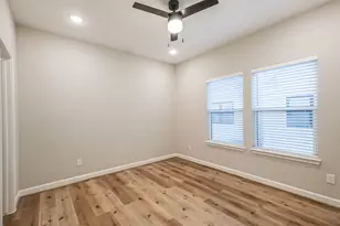 2353 Hoskins Dr, Houston, TX 77080 - Photo 31