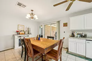 3036 Crest Dr, Dickinson, TX 77539 - Photo 11