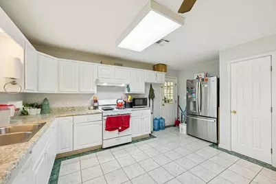 3036 Crest Drive, Dickinson, TX 77539 - Photo 17