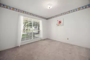 8222 Middlebury Ln, Houston, TX 77070 - Photo 43