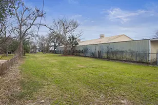 4006 Wayne St, Houston, TX 77026 - Photo 1