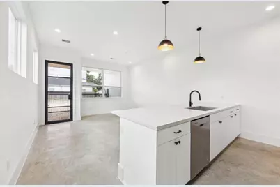 316 N Everton Street #C, Houston, TX 77003 - Photo 5