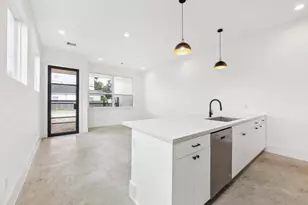 316 N Everton St, Houston, TX 77003 - Photo 5