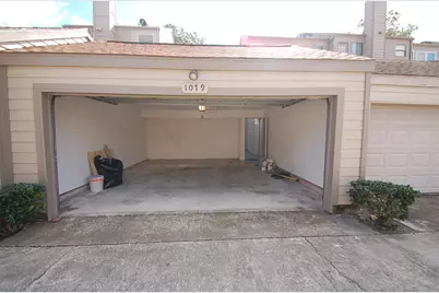 1079 Country Place Drive #1079, Houston, TX 77079 - Photo 19