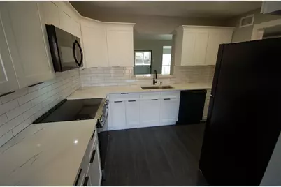 1079 Country Place Drive #1079, Houston, TX 77079 - Photo 7