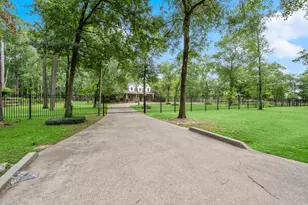 10 Hollow Glen Ln, Tomball, TX 77375 - Photo 39