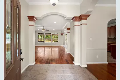 10 Hollow Glen Lane, Tomball, TX 77375 - Photo 3