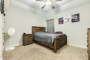 326 Yorktown Ave, Clute, TX 77531 - Photo 17