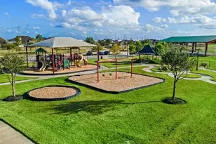 2215 Salinas Dr, Rosharon, TX 77583 - Photo 7