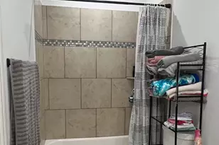 406 San Jacinto St, Smithville, TX 78957 - Photo 11