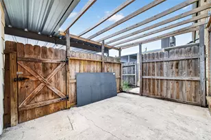 4068 Belle Park Dr, Houston, TX 77072 - Photo 25
