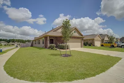 10434 Rochester Hills Lane, Tomball, TX 77375 - Photo 3