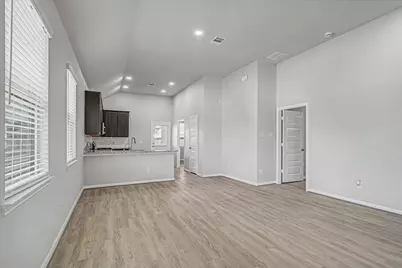 10434 Rochester Hills Lane, Tomball, TX 77375 - Photo 11