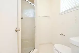 7719 Lacy Hill Dr, Houston, TX 77036 - Photo 11