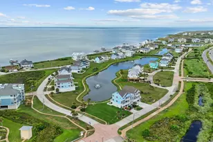 26938 Estuary Dr, Galveston, TX 77554 - Photo 9